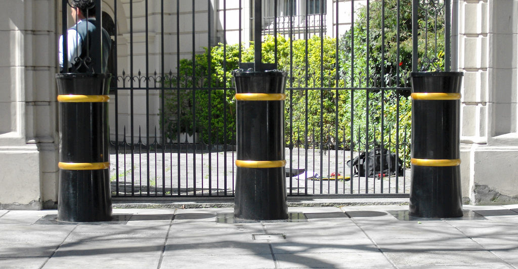 Stop Unauthorized Access Forever: Heavy-Duty Bollards That Deliver Maximum Security!