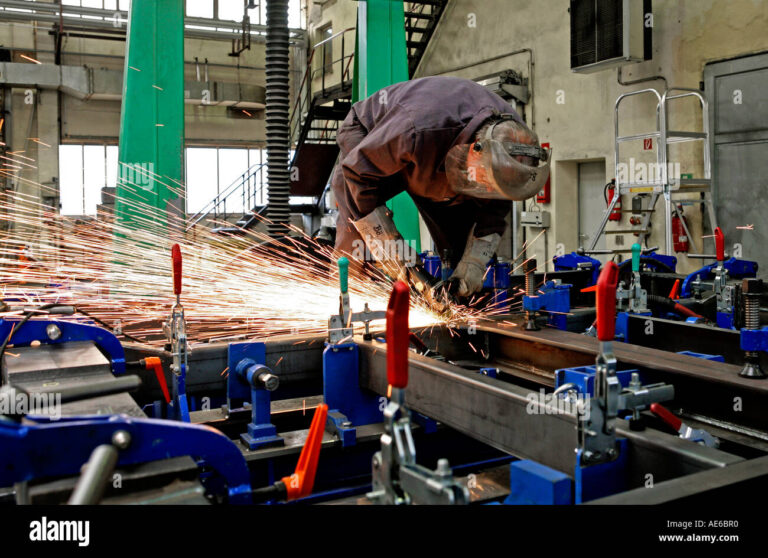 steel building grinding AE6BR0