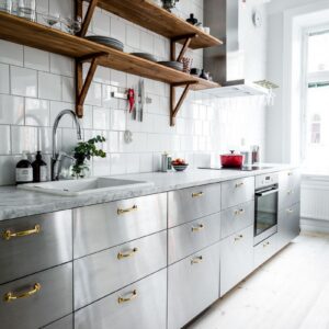 From Industrial Edge To Stunning Masterpiece—Stainless Steel Countertops Are Redefining Kitchens!