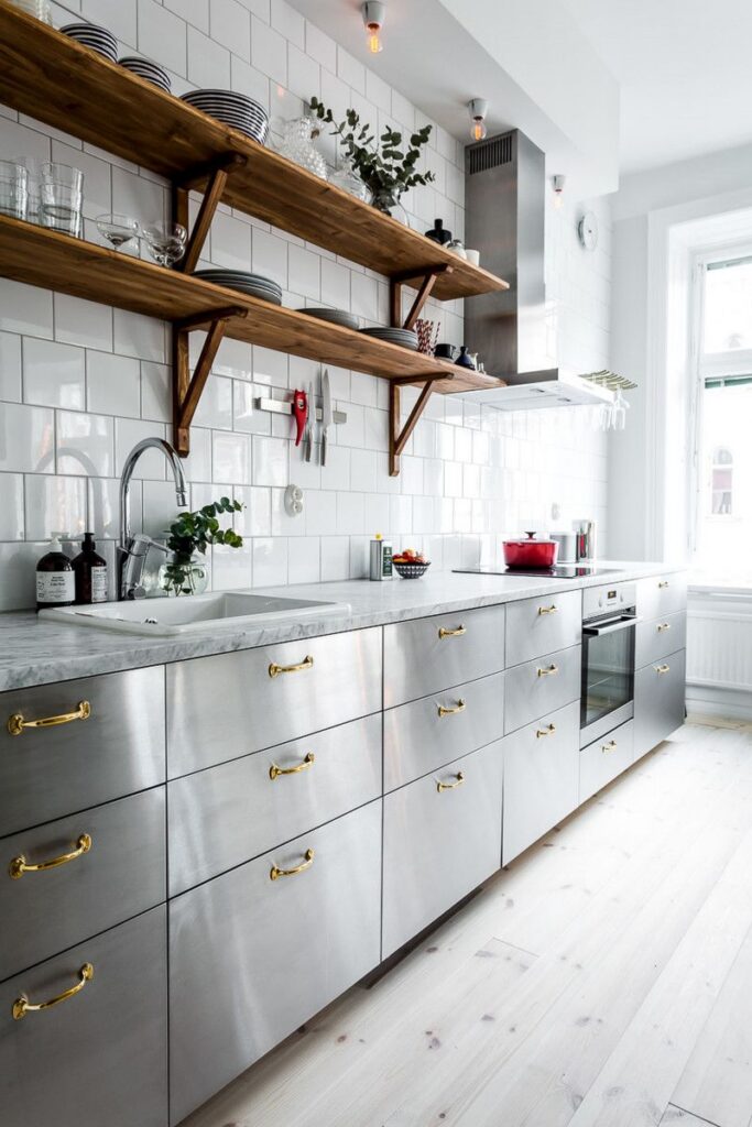 From Industrial Edge To Stunning Masterpiece—Stainless Steel Countertops Are Redefining Kitchens!