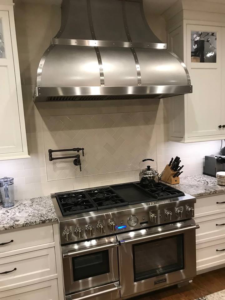 Shiny, Sleek, And Powerful Stainless Steel Range Hoods You Need—Transform Your Kitchen Into A Masterpiece!